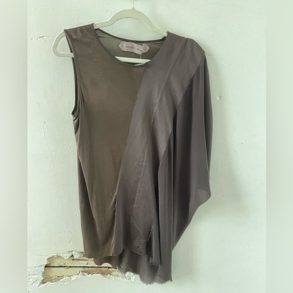 Nicolas Mark Top in Brown - Picture 2 of 4